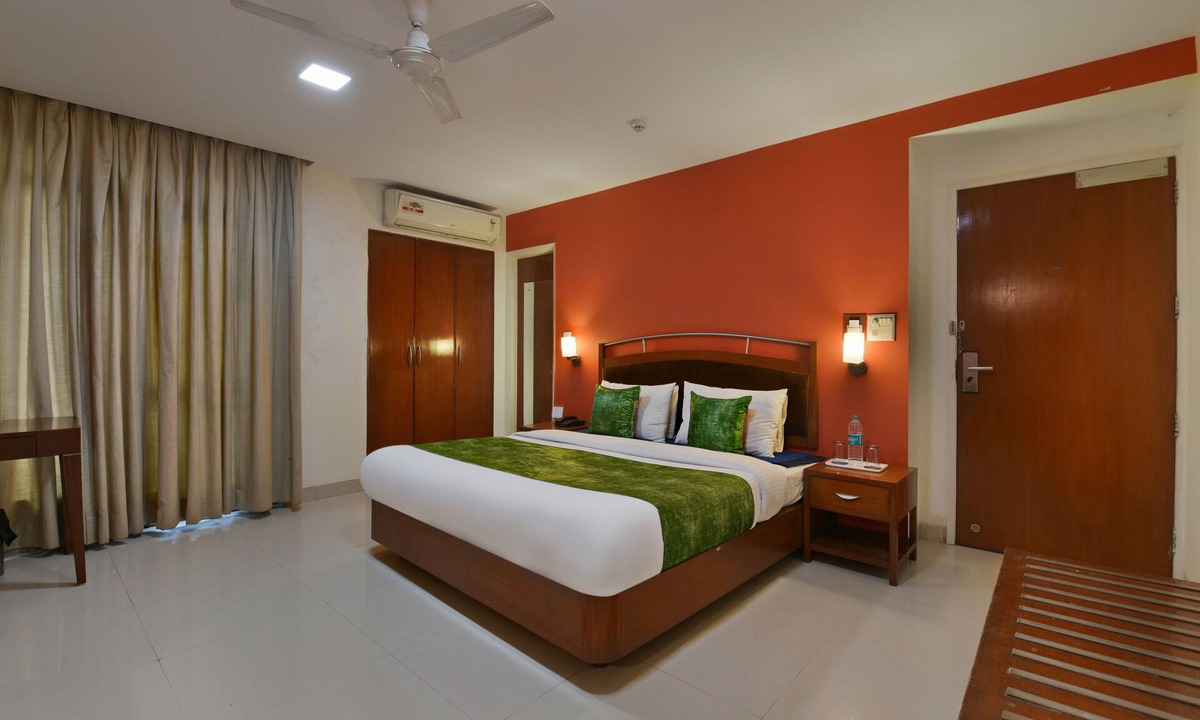 New Friends Colony Hotel | Hotel Admire inn NFC By ASPL