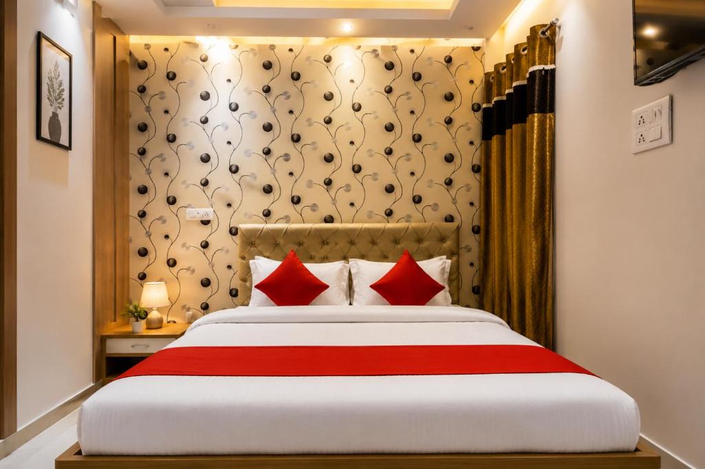 Udaipur Hotel | Hotel Amrapali Udaipur
