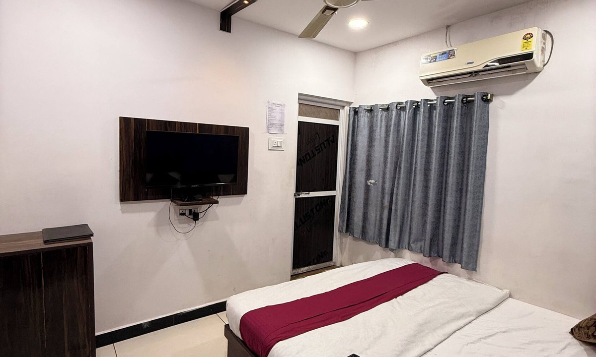Ujjain Hotel | Hotel Anandam palace