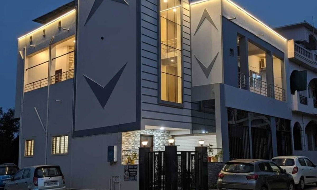 Bhiwapur Hotel | Hotel Anil Residency
