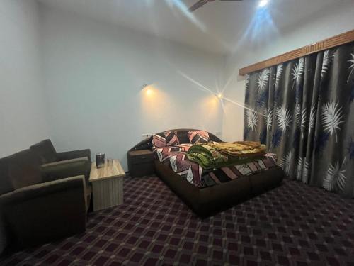 Rajbagh Hotel | Hotel Apex