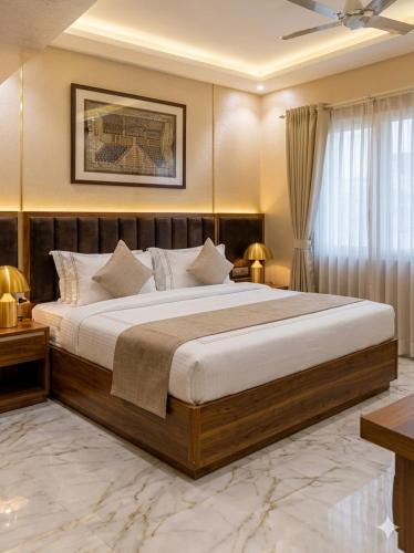 Ghaziabad Hotel | Hotel Ashirwad 2 Km From Ghazaibad Railway Station