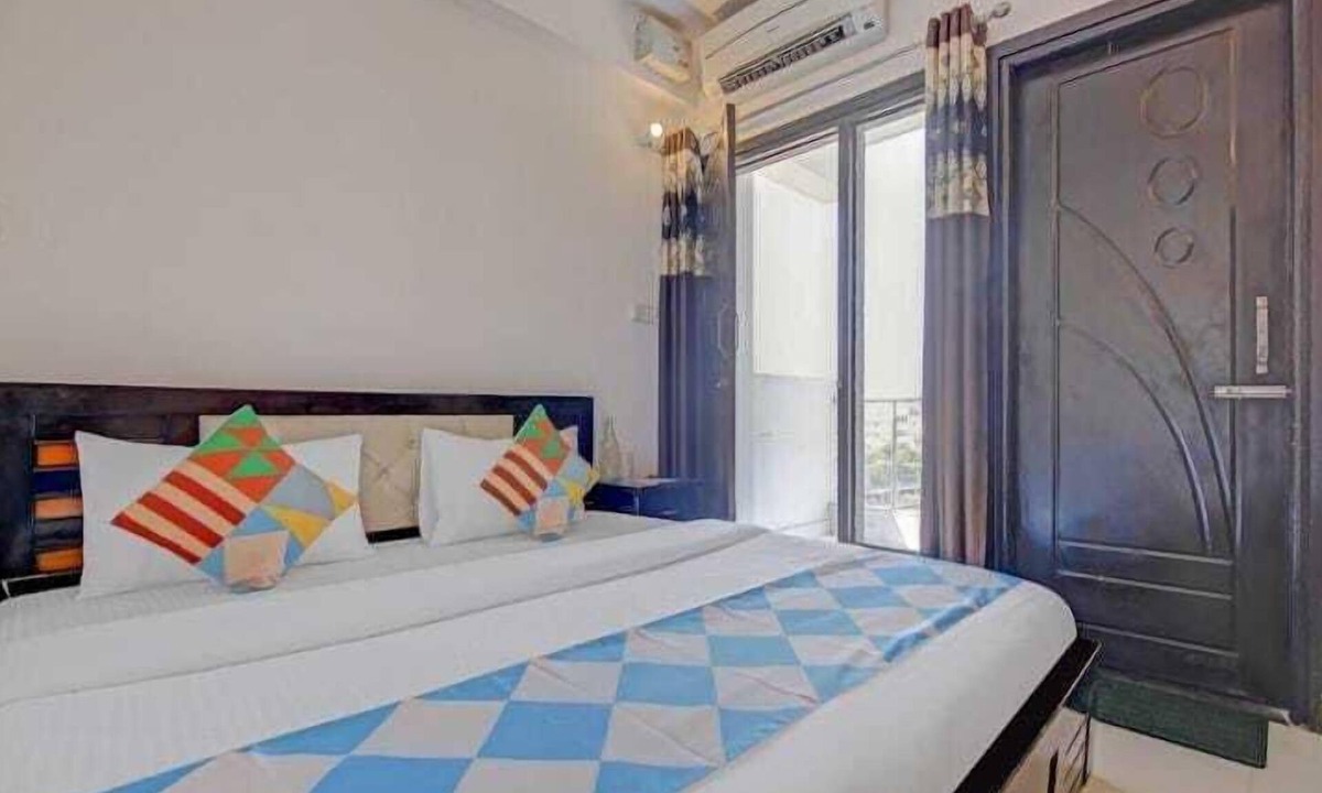 Sikandra Hotel | Hotel Astoria Elite