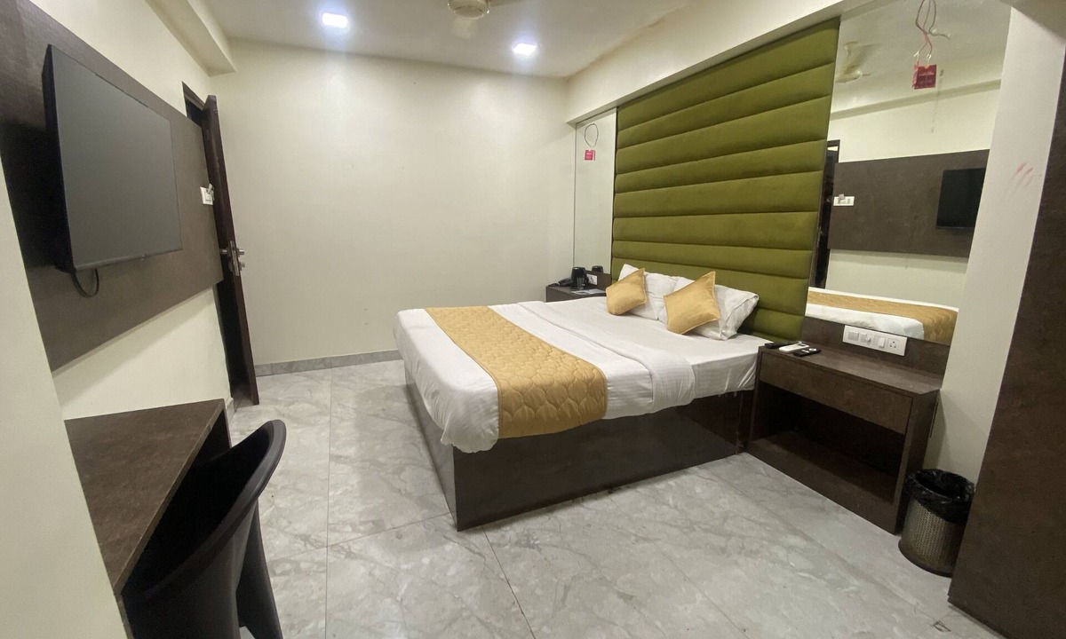 Andheri West Hotel | Hotel B Town