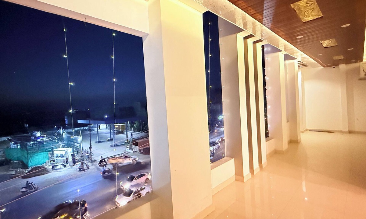 Naini Hotel | Hotel Blessing inn & Restaurant