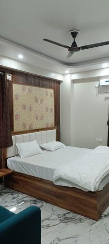 Danapur Hotel | Hotel Blue Neck