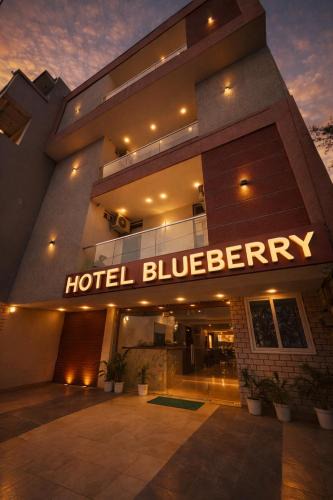 Jabalpur Hotel | Hotel Blueberry Bhedaghat