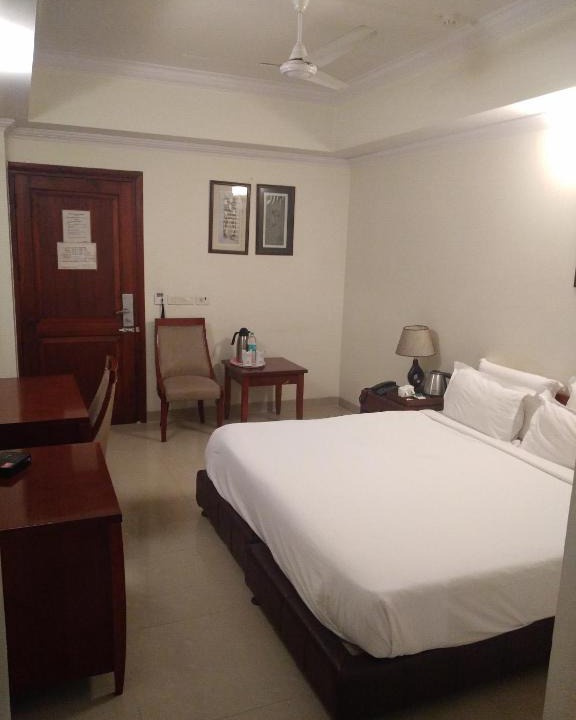 Kaushambi Hotel | Hotel Bluestone