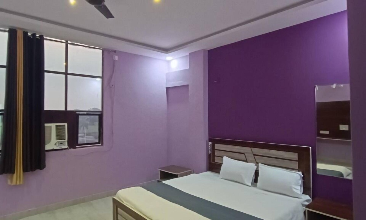 Khandwa Hotel | Hotel Celebration Green
