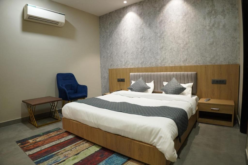 Bathinda Apartment | HOTEL CENTRAL PARK
