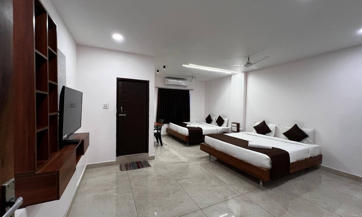 Velankanni Hotel | Hotel Church Way Inn