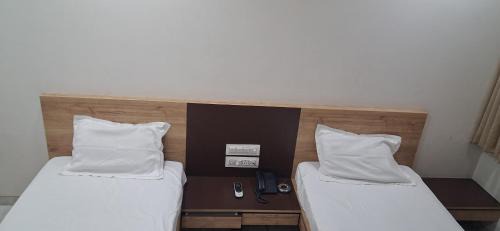 Bhilad Bed & Breakfast | Hotel Crystal inn