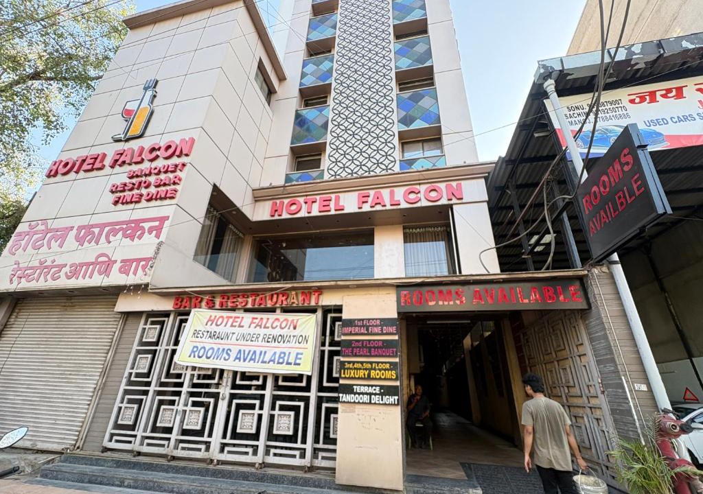 Amarnath Hotel | Hotel Falcon Ulhasnagar by Hotelist