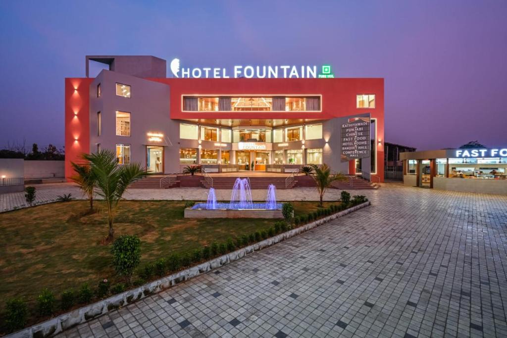 Pardi Hotel | Hotel Fountain - Kamrej