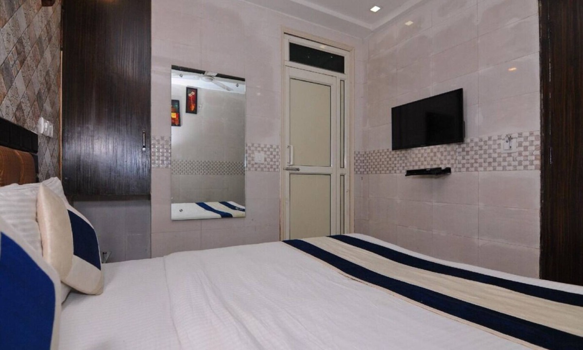 Kalkaji Hotel | Hotel Gera's