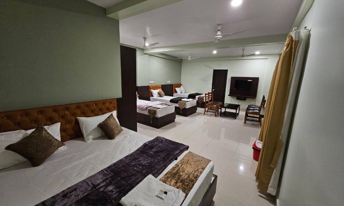 Hireguthi Hotel | Hotel Gokarna Palace