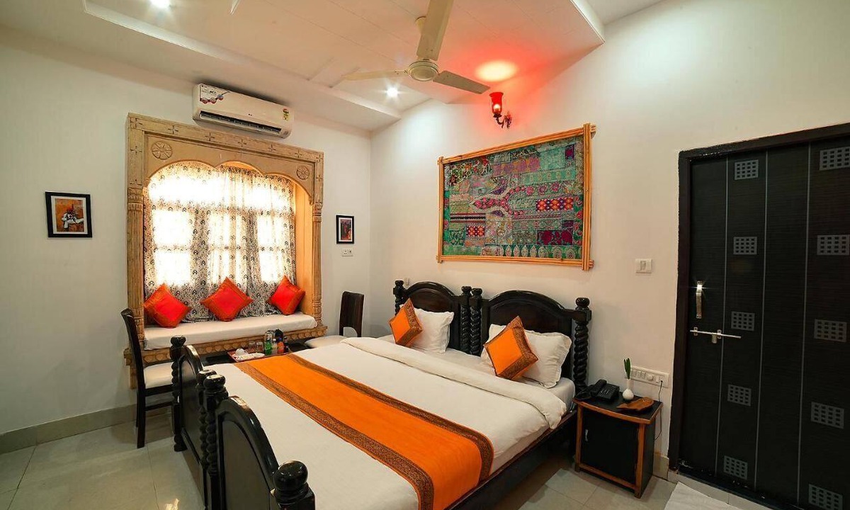Amar Sagar Pol Hotel | Hotel Golden Routes
