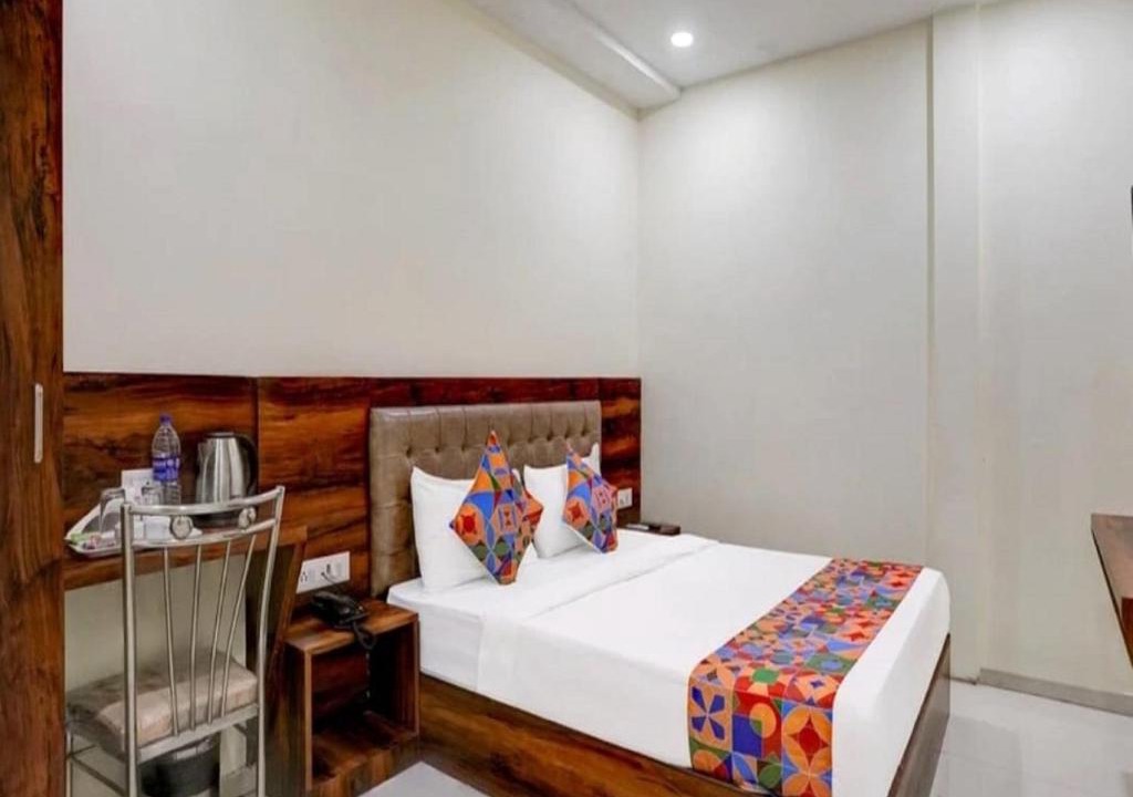 Mumbai Apartment | Hotel Golden Sands Near T2 International Airport Mumbai