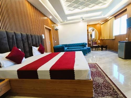 Siwan Resort | Hotel Grand Maurya And Restaurant In Siwan