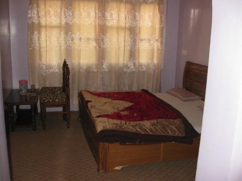 Dal Lake Hotel | Hotel Gulistan