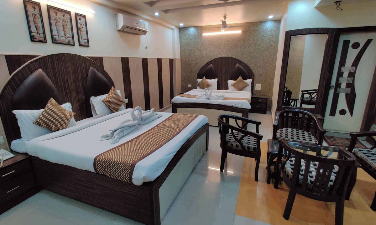 Jwalapur Hotel | Hotel Holy Basil