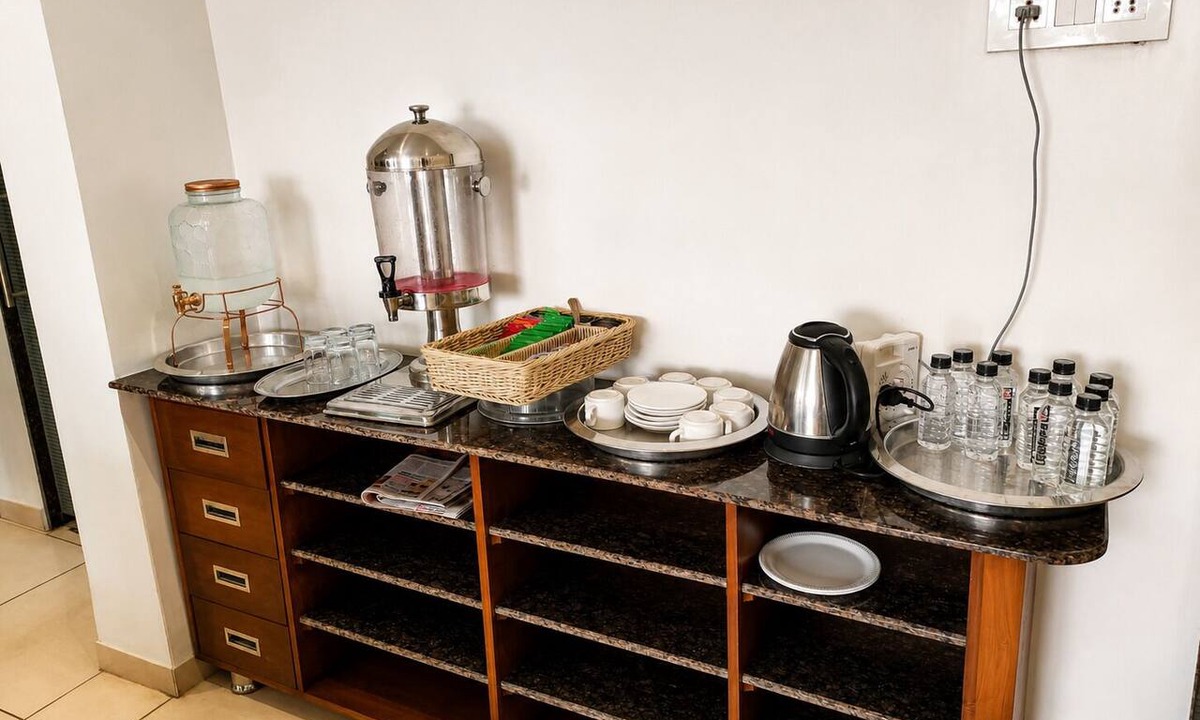Surat Hotel | Hotel Hospice Near Surat Railway Station