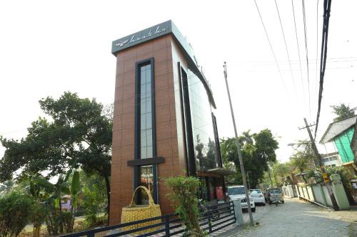Aluva Hotel | Hotel Innate Inn