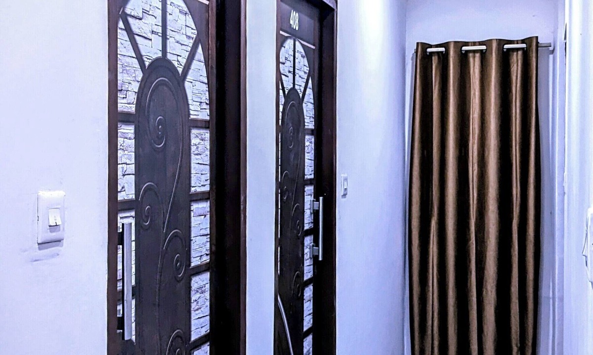 Varanasi Hotel | Hotel Jee