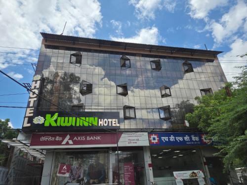 Rau Hotel | Hotel Kiwi Inn Reginoal Park