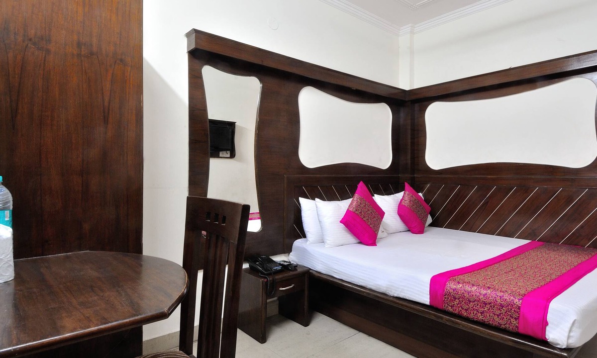 Paharganj Hotel | Hotel Konark