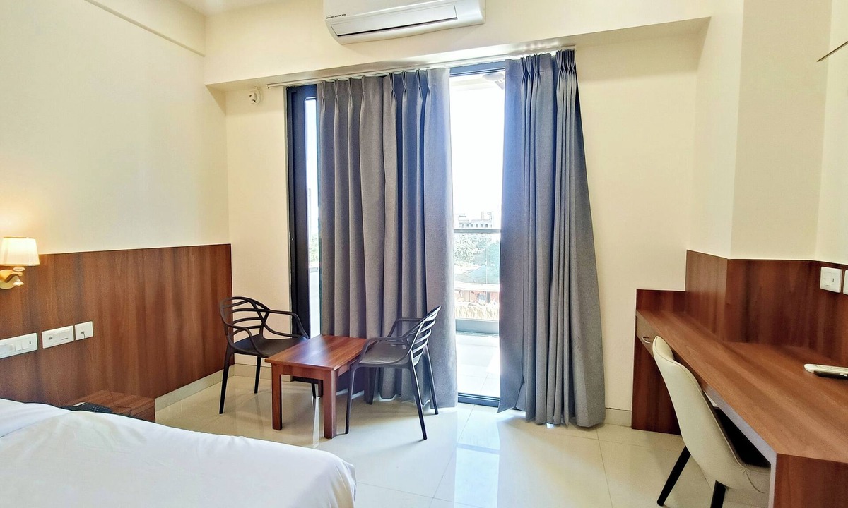 Vrindavan Hotel | Hotel Krishna Anandam Regency