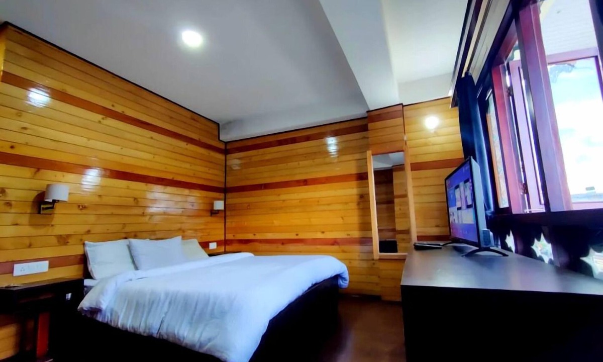 Lachen Hotel | Hotel Lamtey Valley Lachen by Baizus