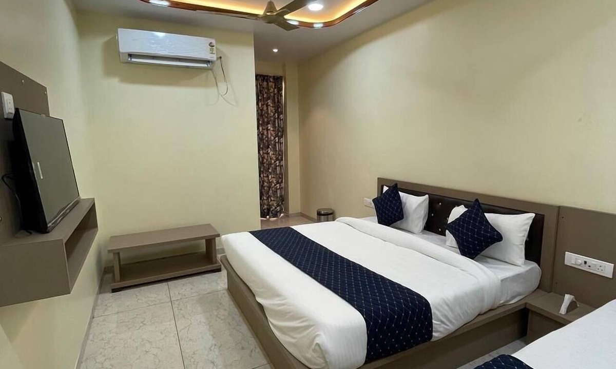 Khatu Hotel | HOTEL MB NIRALA SHYAM