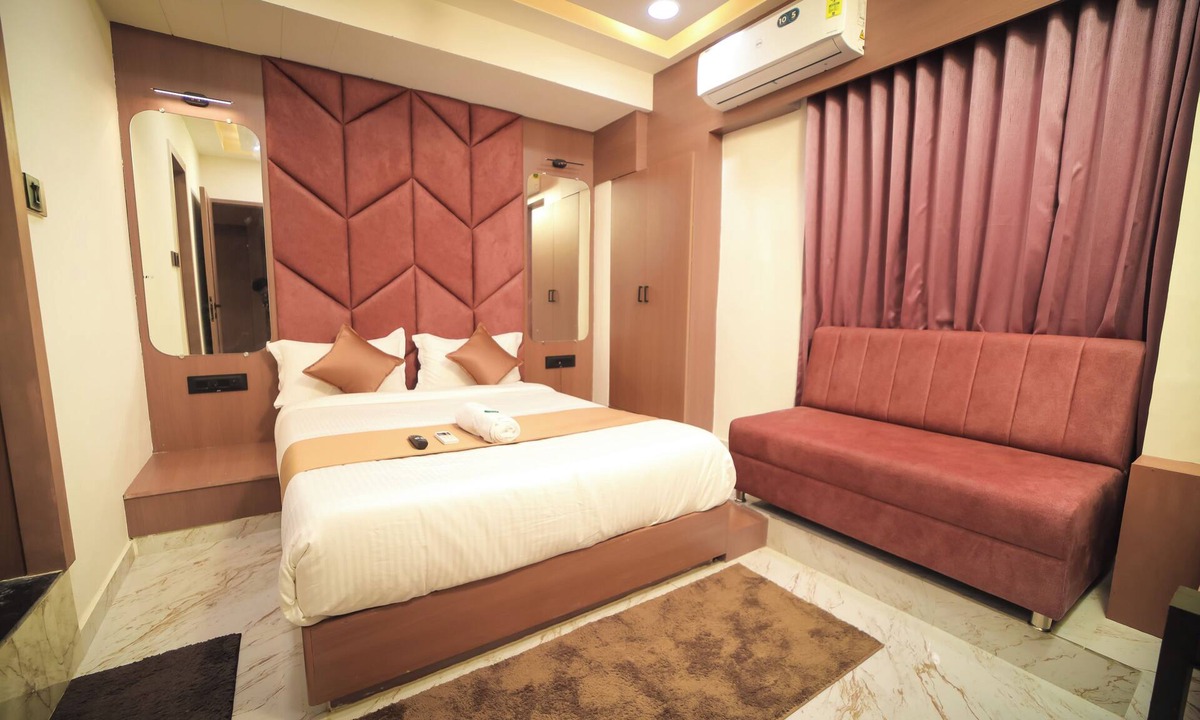 Navrangpura Hotel | HOTEL NEST ICON