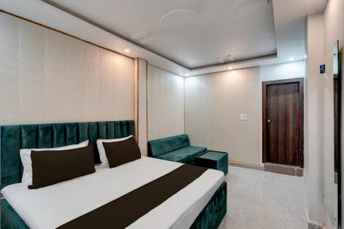 Phulpur Hotel | HOTEL O BLUE DIAMOND