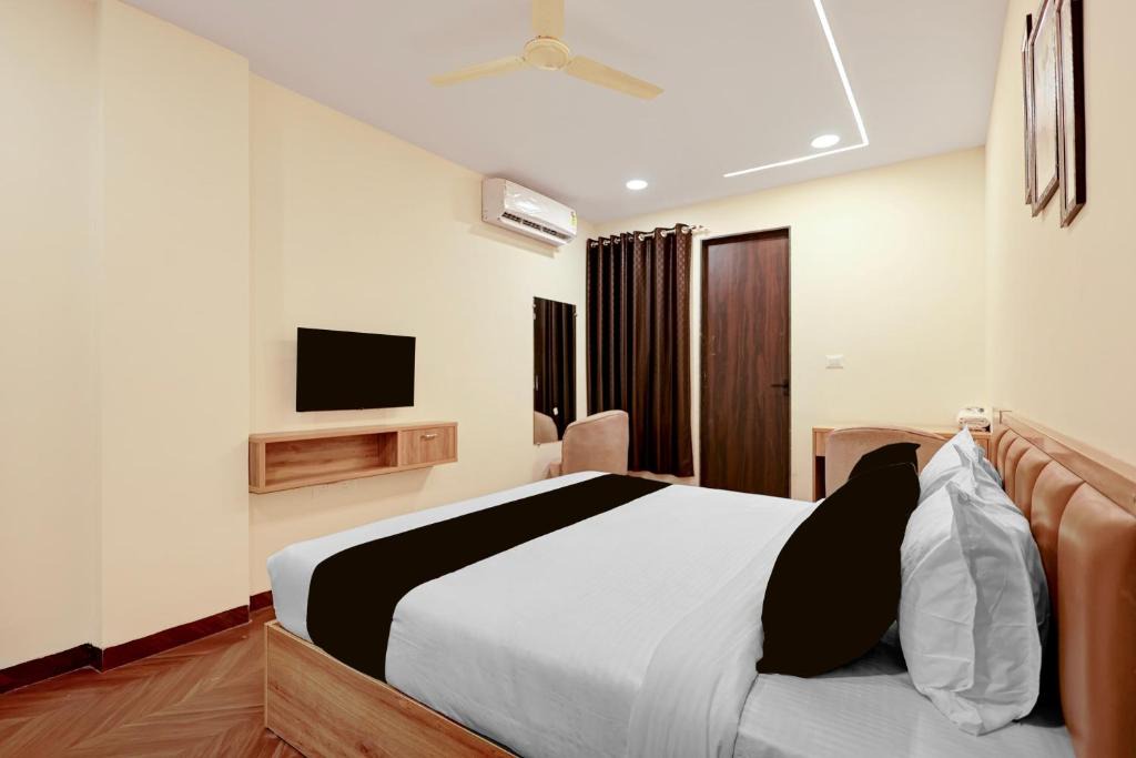 Rau Hotel | Hotel O Grand Shivay