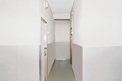 Pune Hotel | Hotel O Laxmi Lodge New