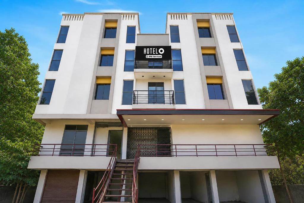 Ahmedabad Hotel | Hotel O Sabarmati Ashram Ahmedabad Formerly Red Apple