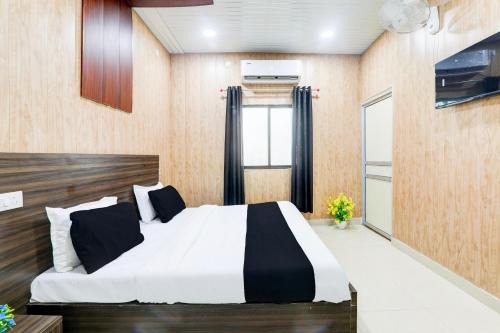 Malihabad Hotel | Hotel O SSK Hotel