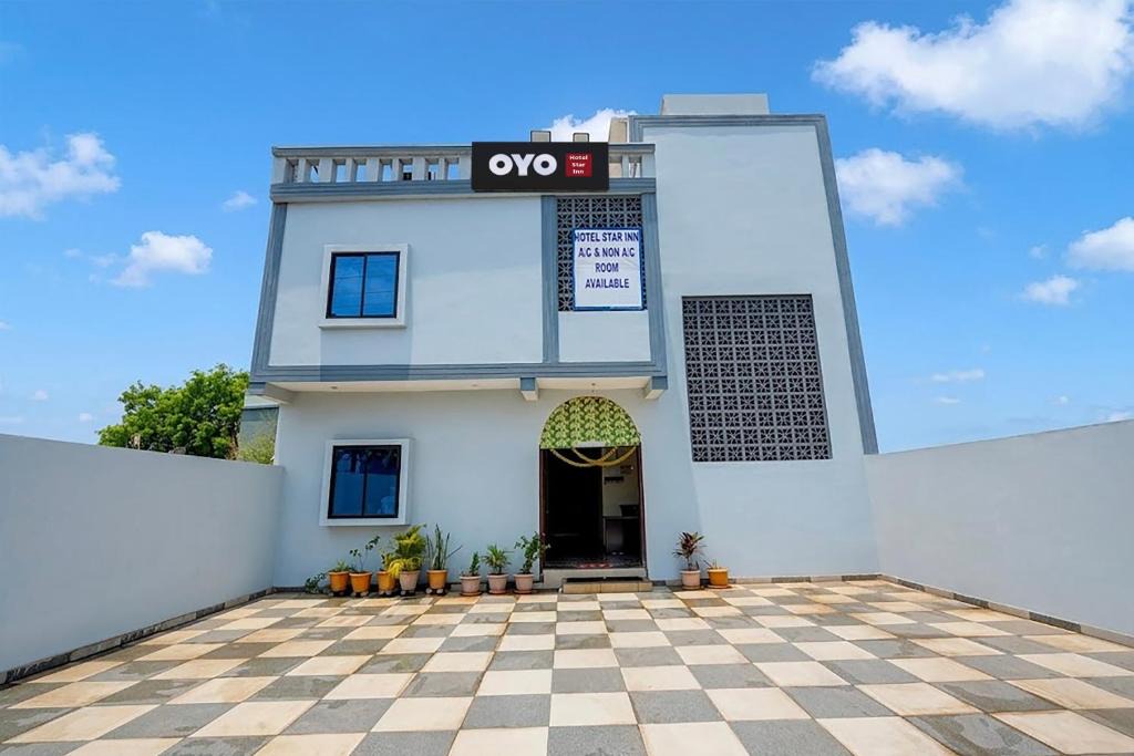Raipur Hotel | HOTEL O STAR INN