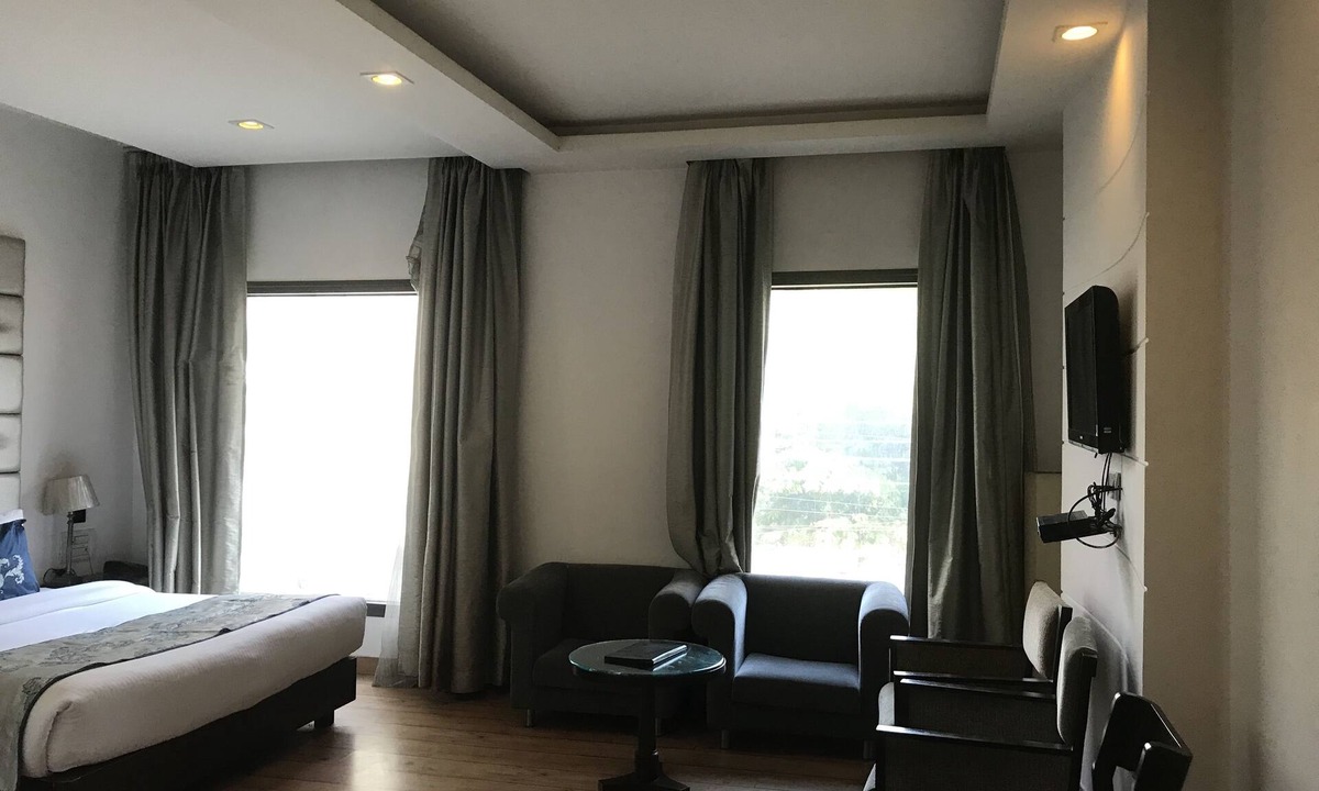 Faridabad Hotel | Hotel Orchid