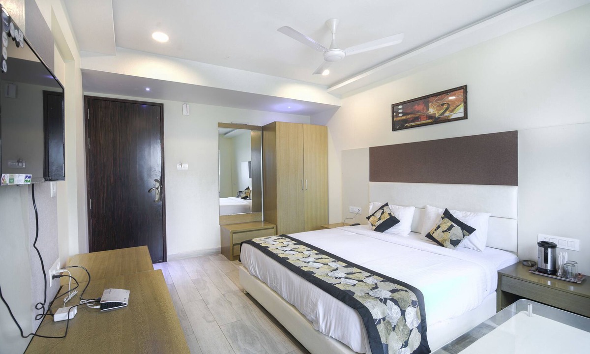 Marhi Hotel | Hotel Pal Residency