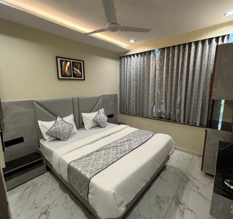 Ahmedabad Hotel | Hotel Planet Town
