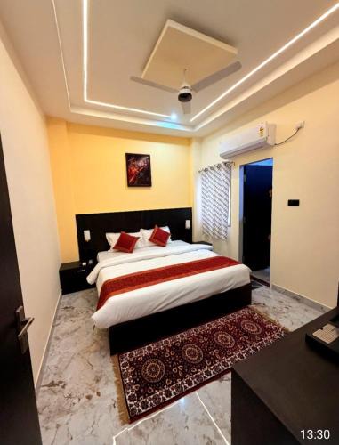 Varanasi House | Hotel Pratyaksh Darshan