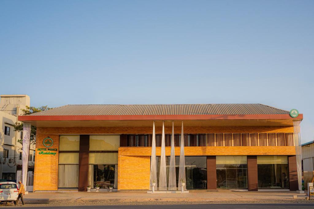 Bhuj Hotel | Hotel Prince Residency, Bhuj