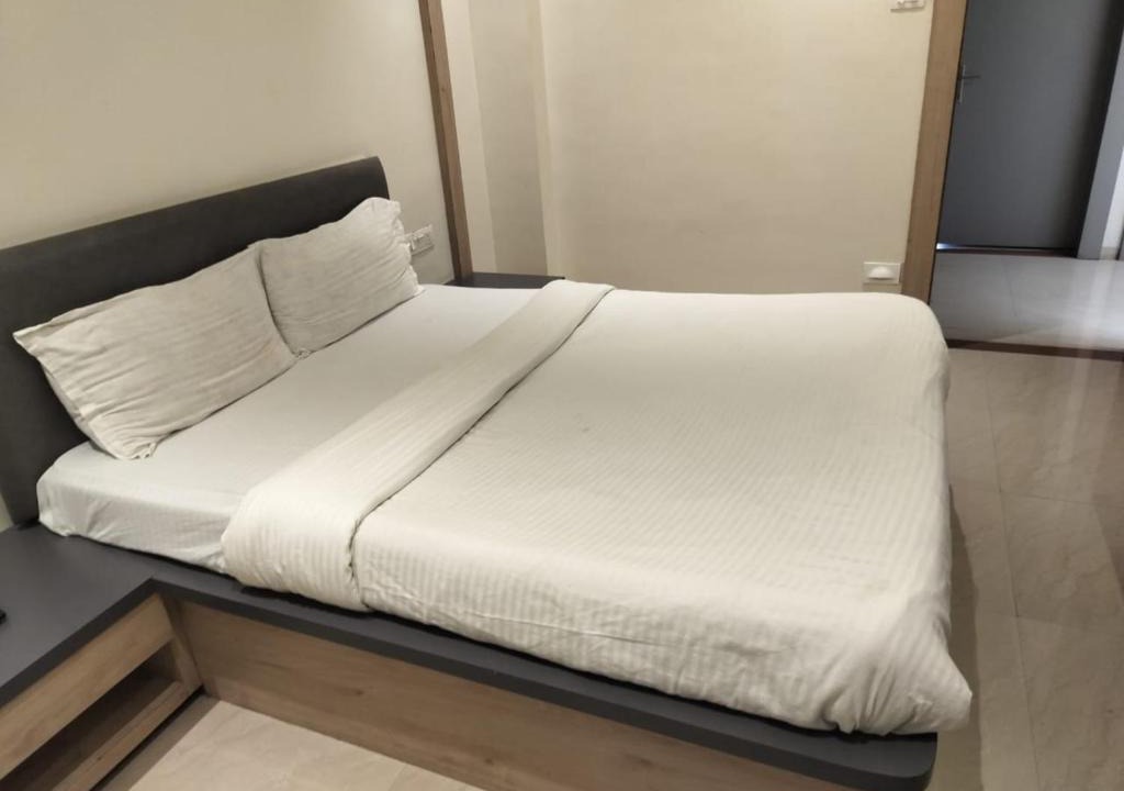 Latur Hotel | Hotel Radhika