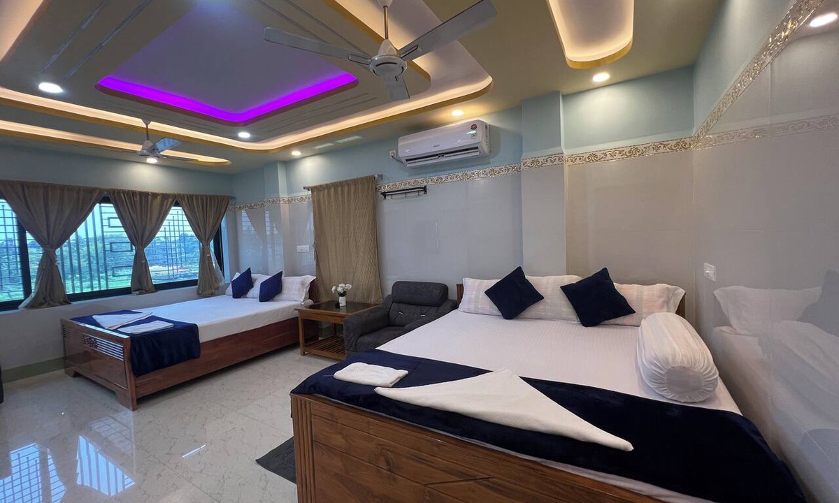Mayapur Hotel | Hotel Raj