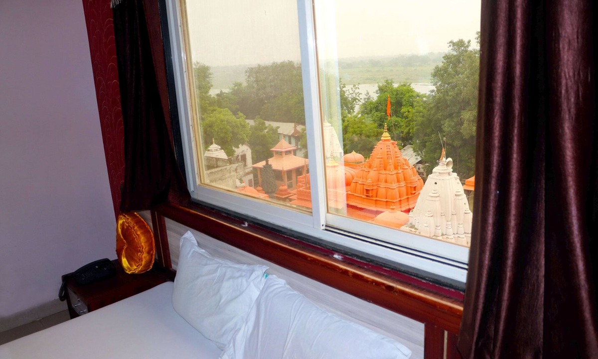 Maheshwar Hotel | Hotel Raj Palace