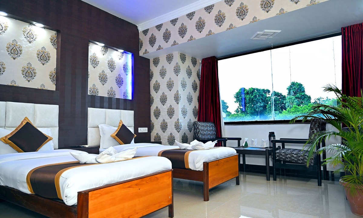 Sahibganj Hotel | Hotel Rajhans International