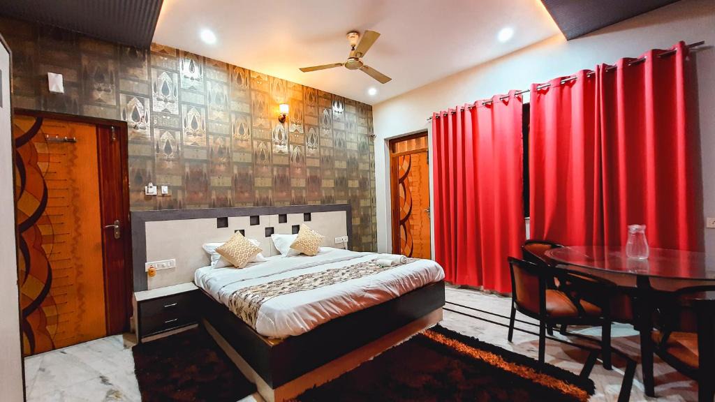 Varanasi Hotel | Hotel Rajyashree Palace